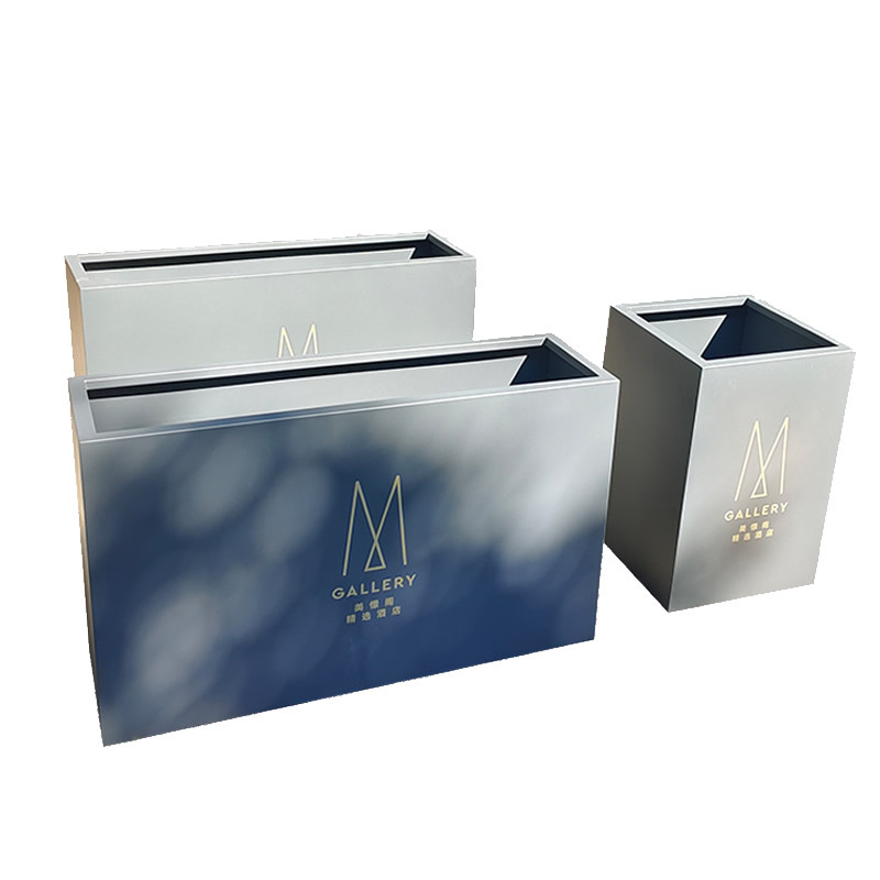 Personalizado al aire libre caja de flores de acero inoxidable cerca al aire libre colocado calle canal de flores rectangular maceta de ventas cama de flores cuadrada