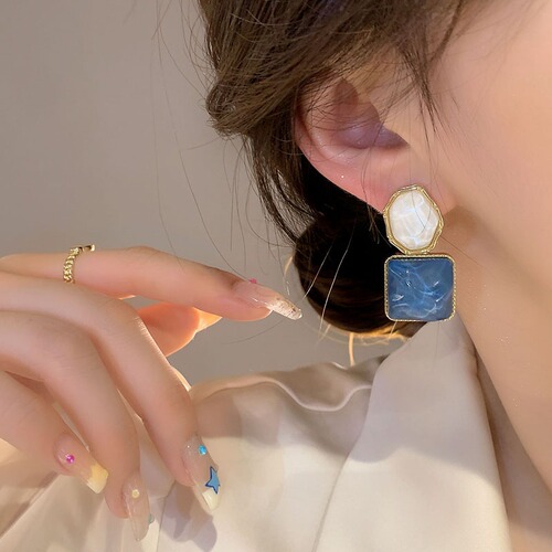 Ocean Heart Blue Contrast Water Wave Pattern Asymmetric Square Earrings for Women, Unique Design with a Touch of Luxury