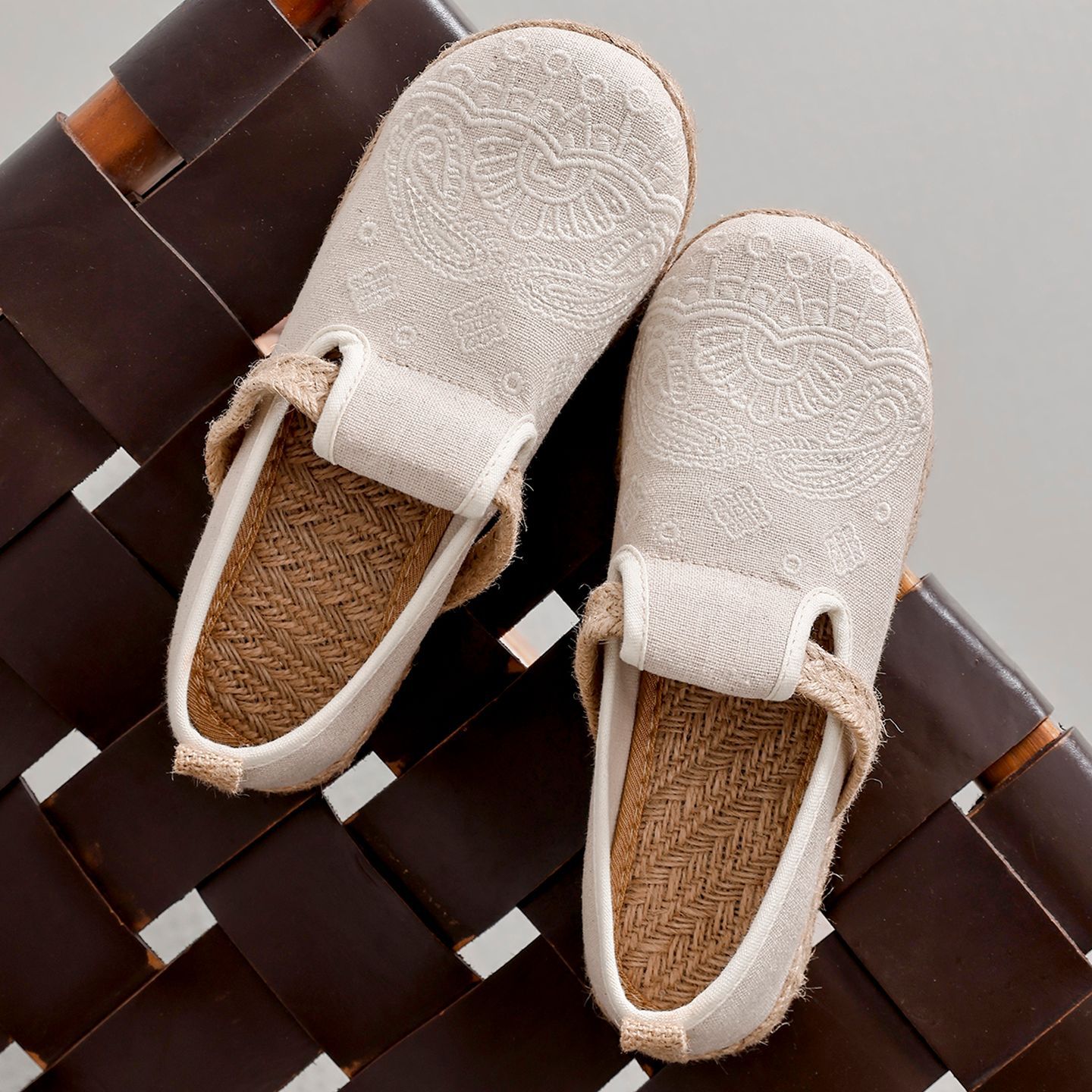New Ethnic Style Embroidered Women's Shoes, Women's Rubber-Soled Shoes That Can Be Worn Outside, Cotton and Linen Shoes, Women's Hand-Woven Linen Shoes