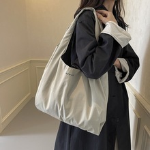 学院风大容量轻便帆布托特包包女秋冬新款文艺复古上课通勤单肩包