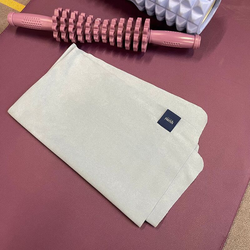 Sweat-Absorbent, Non-Slip, All-Cotton Yoga Mat Towel, Foldable Dirt-Proof Blanket