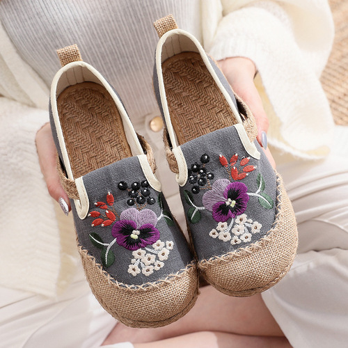 Fairy qipao shoes Chinese folk dance hanfu shoescloth shoes hand-embroidered cotton shoes for women Fairy qipao cheongsam shoes Chinese folk dance hanfu shoes