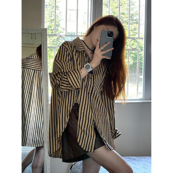 Autumn demi-season shirt