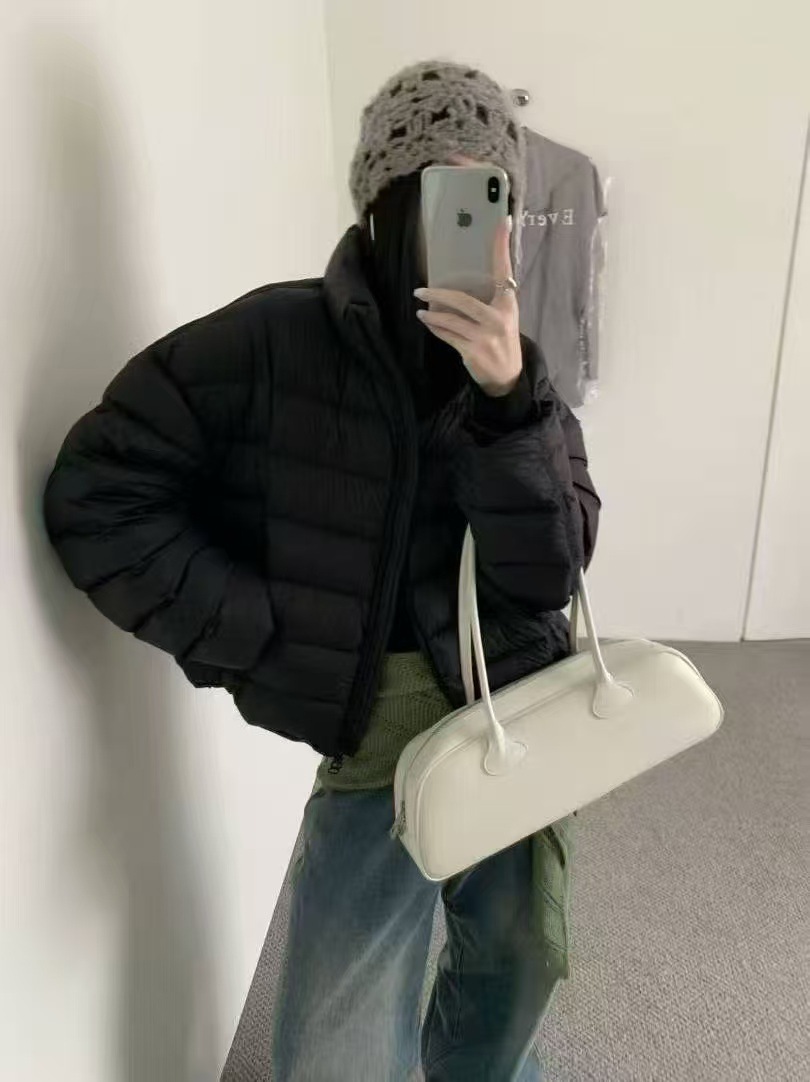 검은색