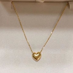 色あせないフランスの小さな愛のネックレス女性18k金日常百合桃心鎖骨鎖insファッションペンダント高級