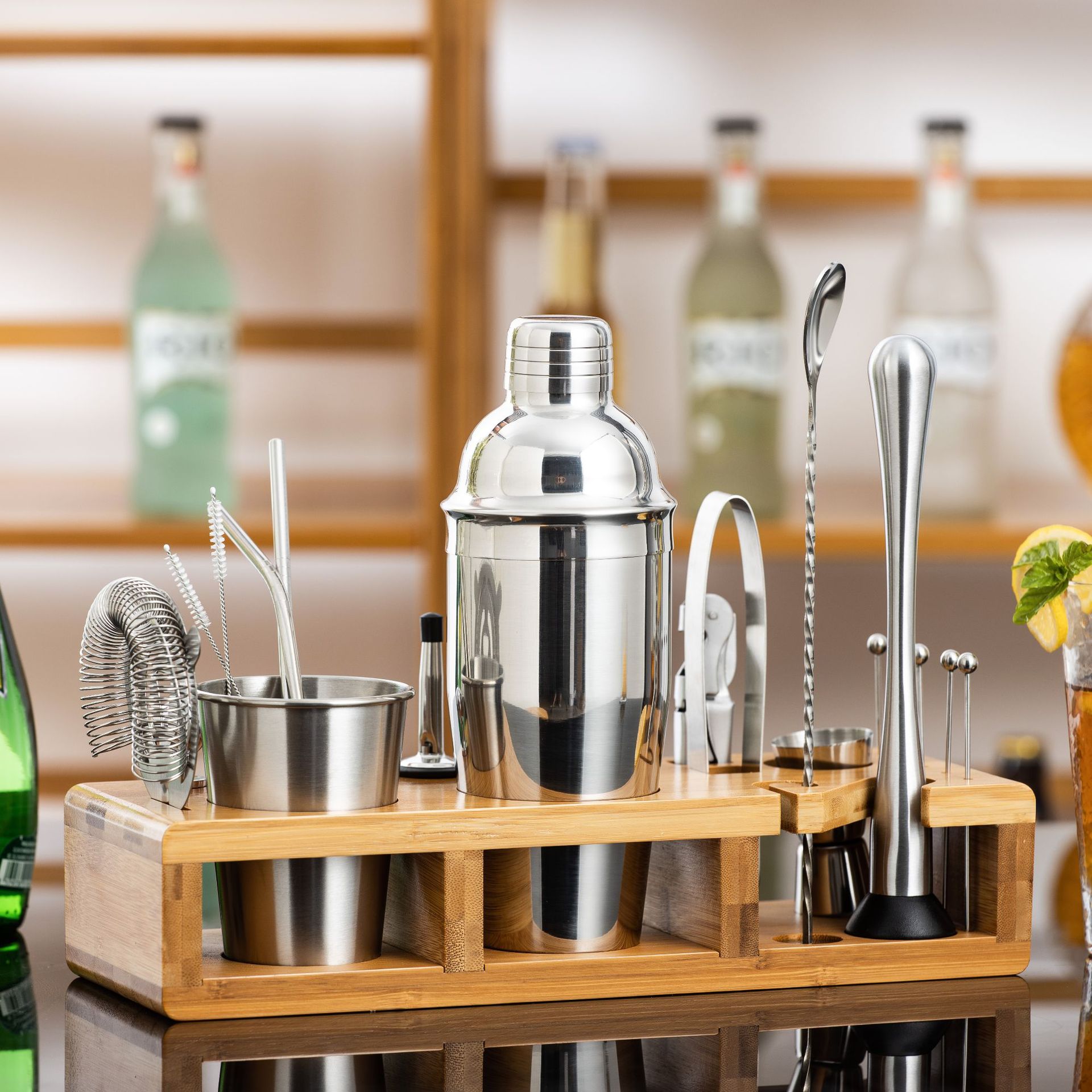 FUENTE Traje de cóctel de acero inoxidable de fábrica coctelera de cóctel autodidacta Shaker Herramienta de mezcla de cócteles
