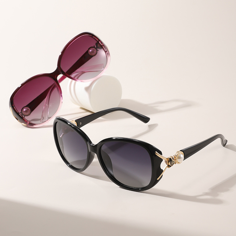 New Fox Head Pearl Ladies Fashion Sunglasses Elegant Frame Trend Driving Mirror Sunglasses Wholesale 8849