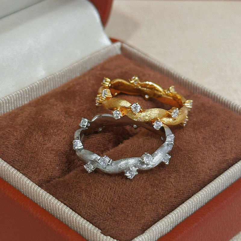 Vintage Style Botanical Diamond Ring Stackable Light Luxury_voghion.com
