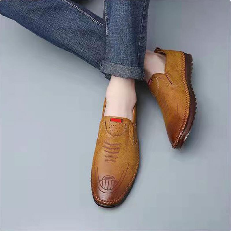 Nuevos zapatos de cuero de primavera y verano para hombres, zapatos de cuero casuales de cuero suave de alta gama, zapatos de guisantes resistentes al desgaste, zapatos de hombre, el mismo estilo