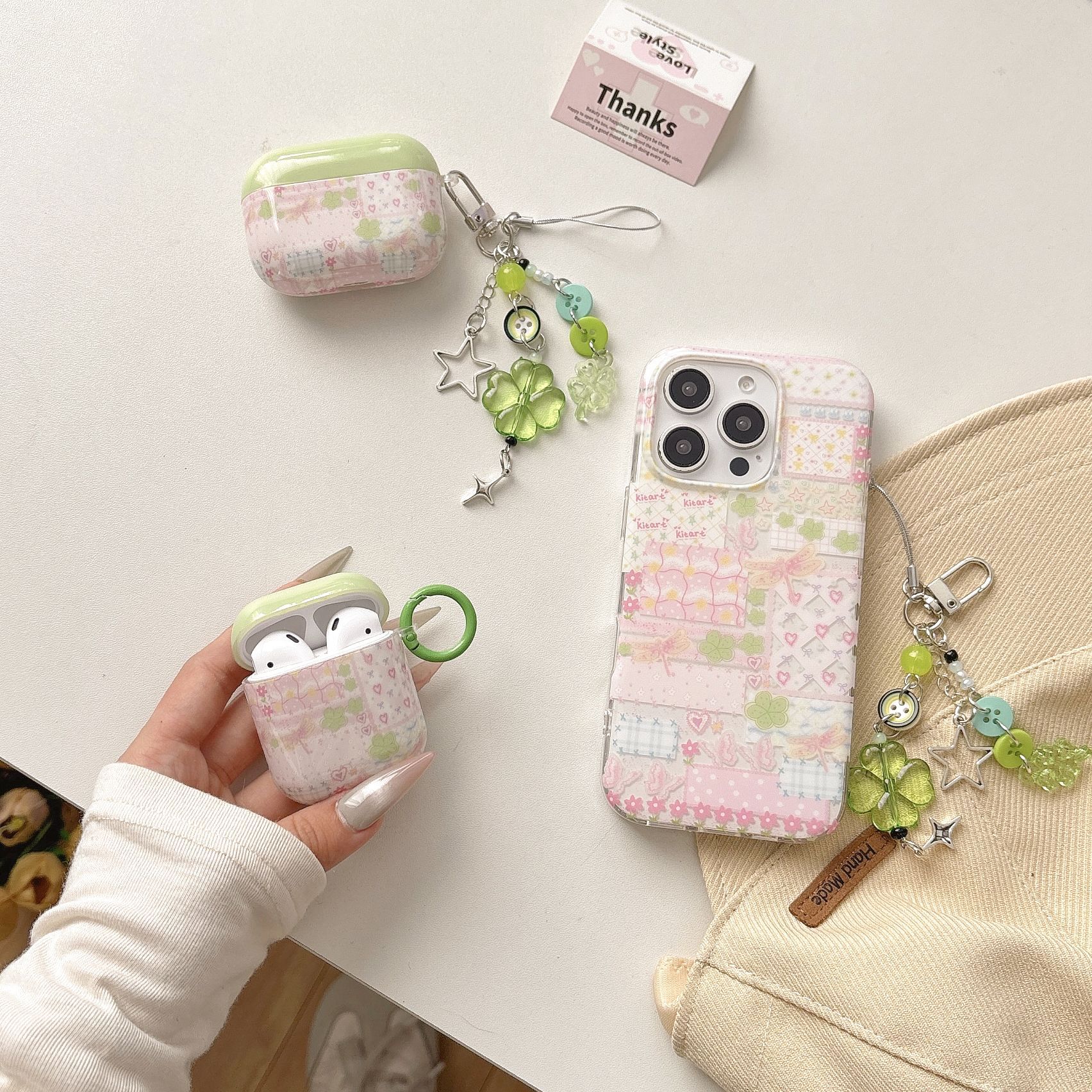 Flores empalmadas trébol de cuatro hojas para Airpods1/2a generación funda para auriculares Bluetooth 3/4 generación airpodPro2 fresco