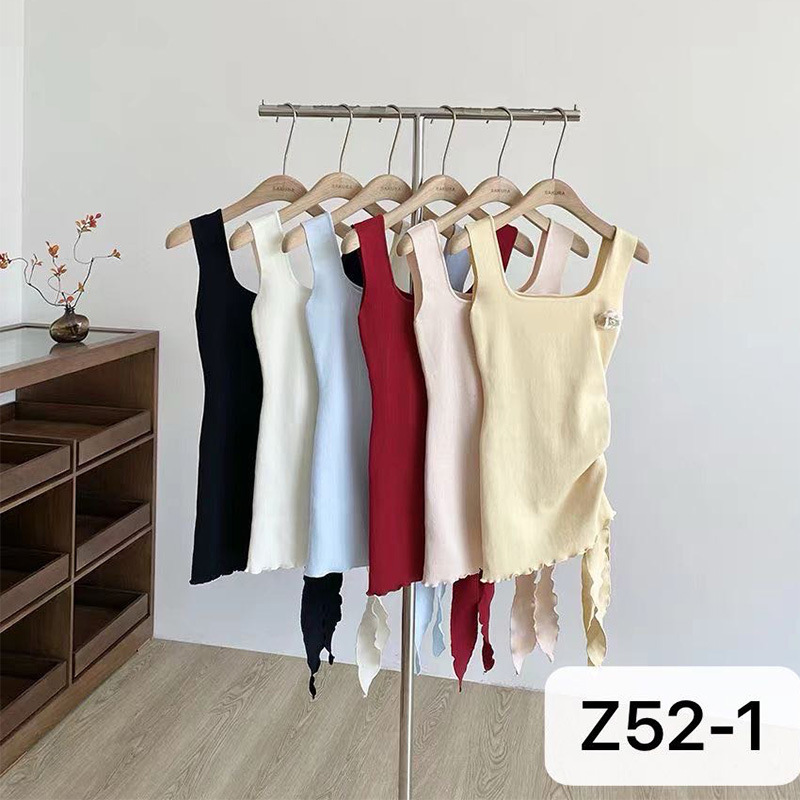 Cute and Sweet Girl's Personalized Girl's Knitted Sweater Vest Top with Elegant Elegant, Casual, Comfortable and High-End Slim Waist