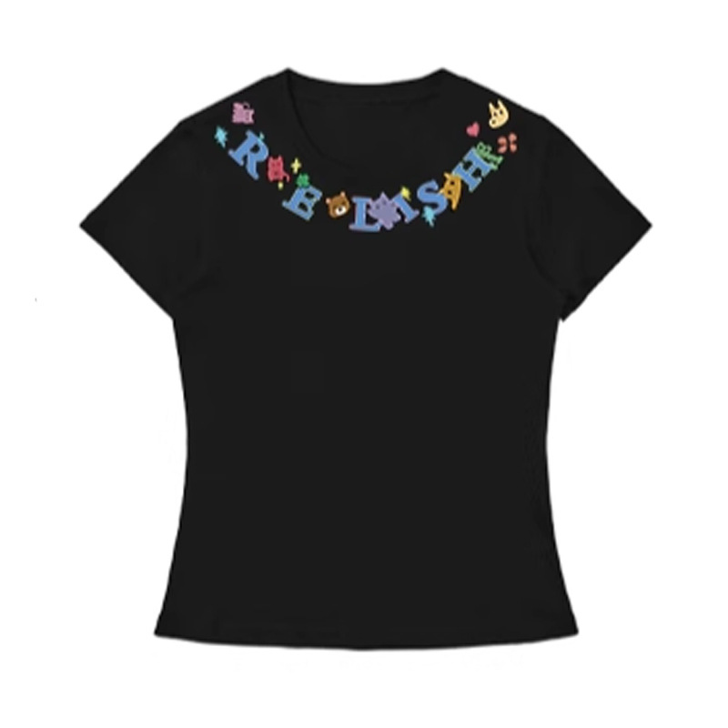 흑인 여성 모델(파란색 글자)