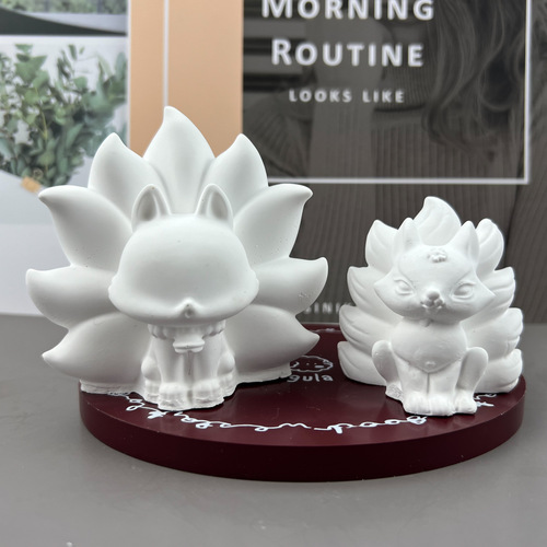 Fat Yaya DIY Frosted Nine-Tailed Fox Handmade Resin Mold, Plaster Display Decorations, and Candle Molds