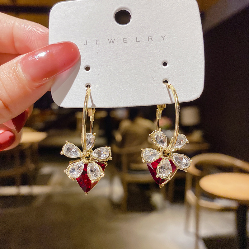 hmqViviiyNSAyin6WuaQtyUrqgasqez2cuPW