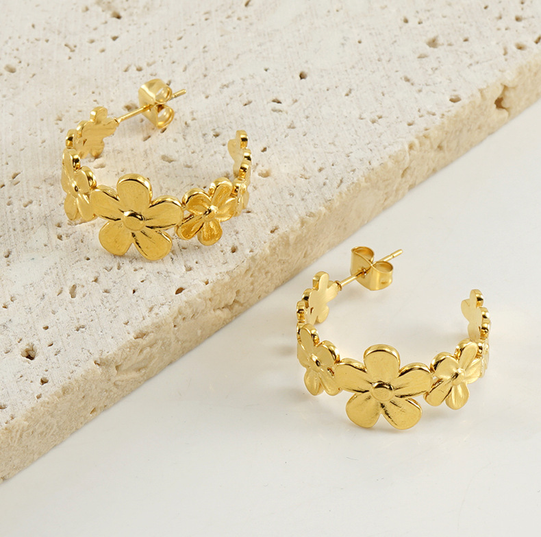 304 Stainless Steel Material Flower Pattern Women'S Gender 1 Pair Punk Flower Plating 304 Stainless Steel Titanium Steel 18K Gold Plated Stainless Steel Earrings