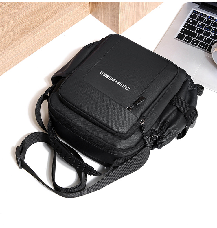 2025 New fashionable men's bag, large-capacity single-shoulder bag, durable backpack, multi-pocket business casual men's crossbody bag undefined