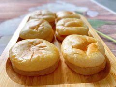 Authentic Guangdong Style Wife Cake Bulk Wholesale Soft, Chewy, and Sweet Traditional Pastry Breakfast Snack Small Packaging