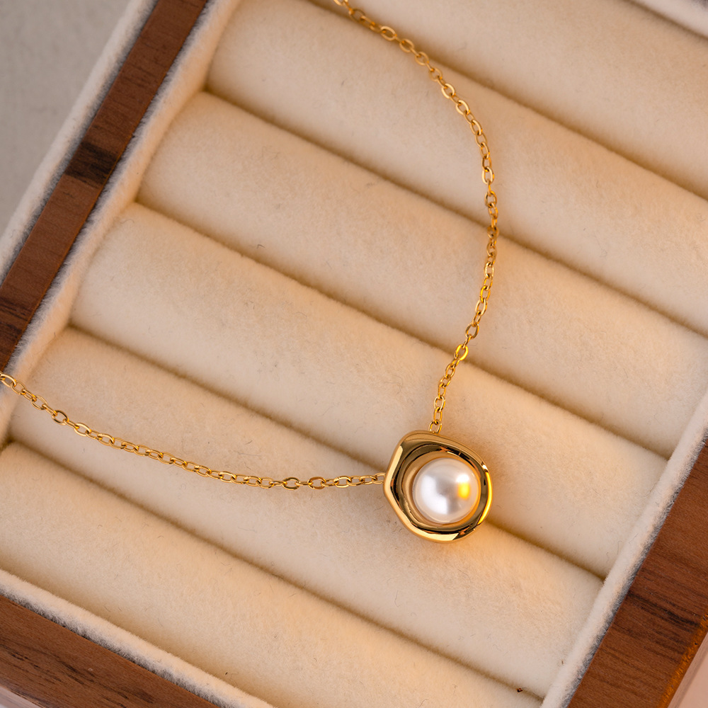 304 Stainless Steel Chain Material Daily Occasion Wholesale Jewelry Retro Geometric Stainless Steel Artificial Pearls Inlay Pendant Necklace