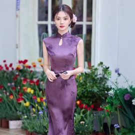 紫色缎面改良旗袍女2025春夏新品绝美新中式蝴蝶连衣裙无袖女旗袍