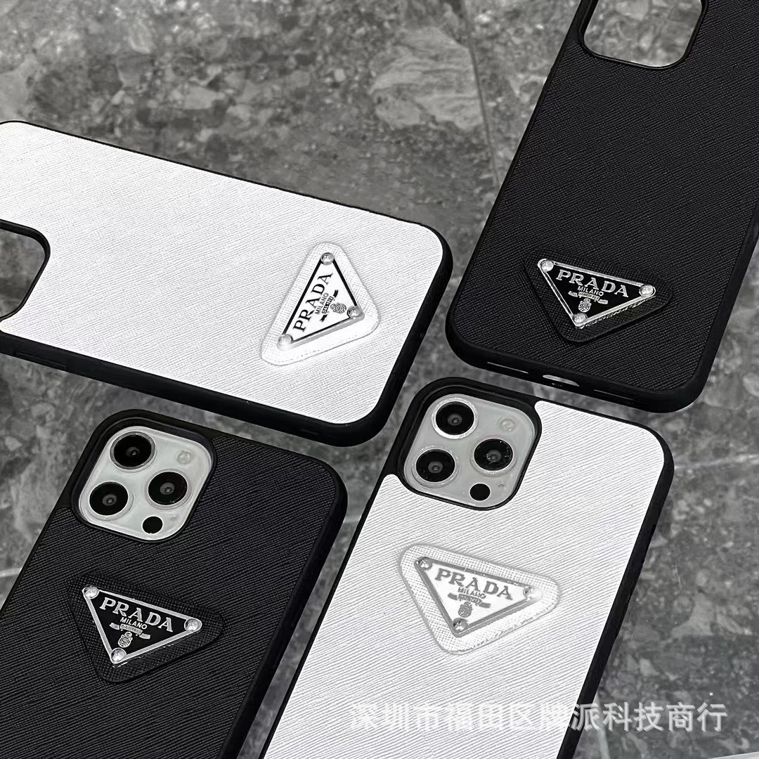 Applicable to the trendy brand Apple 14 mobile phone case letter triangle logo iPhone12pro protective case 13promax big brand