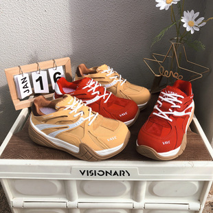 ����ͬ���׵�ӖЬŮ2025�¿�С���OӋ��Ƥ����Ь�r�����e�\��Ь