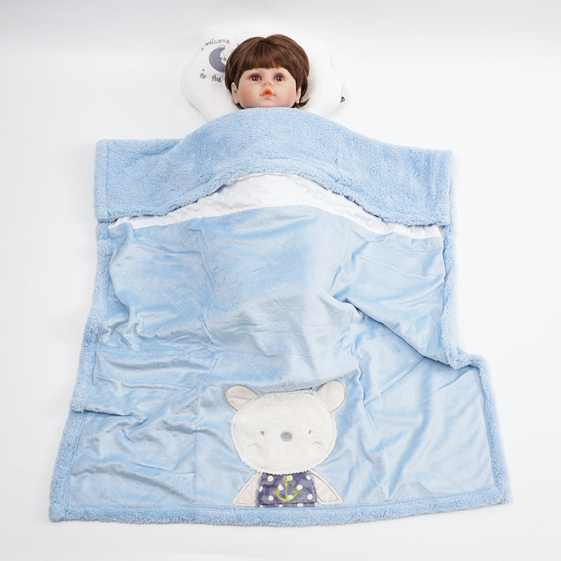 Manta de bebé de dibujos animados transfronteriza, manta de oso de peluche para otoño e invierno, manta cálida de gran tamaño con bordado de patchwork.