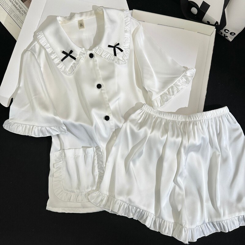 Light Luxury Design Ice Silk Set, New Spring/Summer Thin Short-Sleeve Shorts, Ice Silk Pajamas, Loungewear, Suitable for Going Out