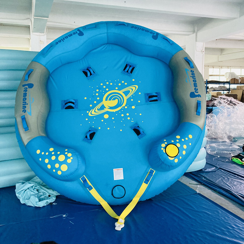 Suministro de fábrica de lanchas rápidas inflables marinas, sofá de arrastre, bote de aire de tracción de agua, anillo de arrastre de isla flotante al por mayor