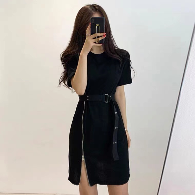 SZ272法式设计感小众轻熟风小个子赫本风小黑裙一字肩开叉连衣裙