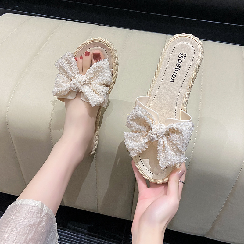 High-value Design Sandals and Slippers Women's Summer Ins Fashion Bow New Outgoing Niche Beach Shoes