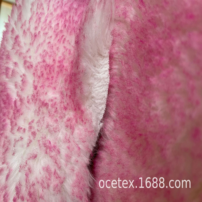 厂家直供澳羊毛时尚大衣面料粉色人造仿羊皮地毯地垫面料玩具面料