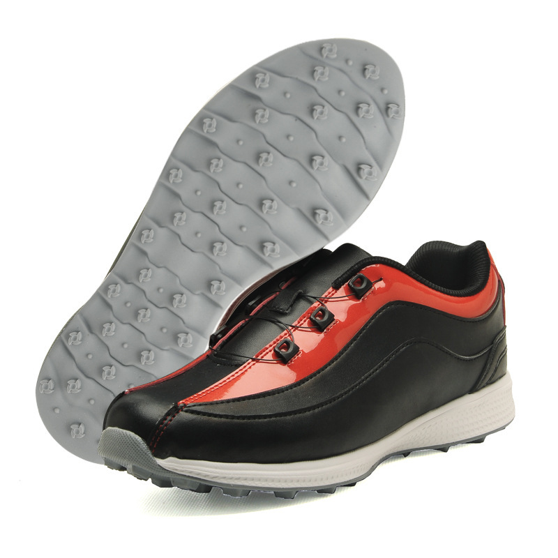 검정색과 빨간색 가죽