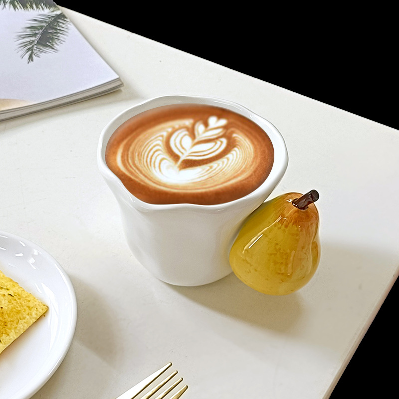 Tazas de frutas pintadas a mano tazas de cerámica copas de agua parejas de oficina en el hogar copas de nicho original regalo de cumpleaños