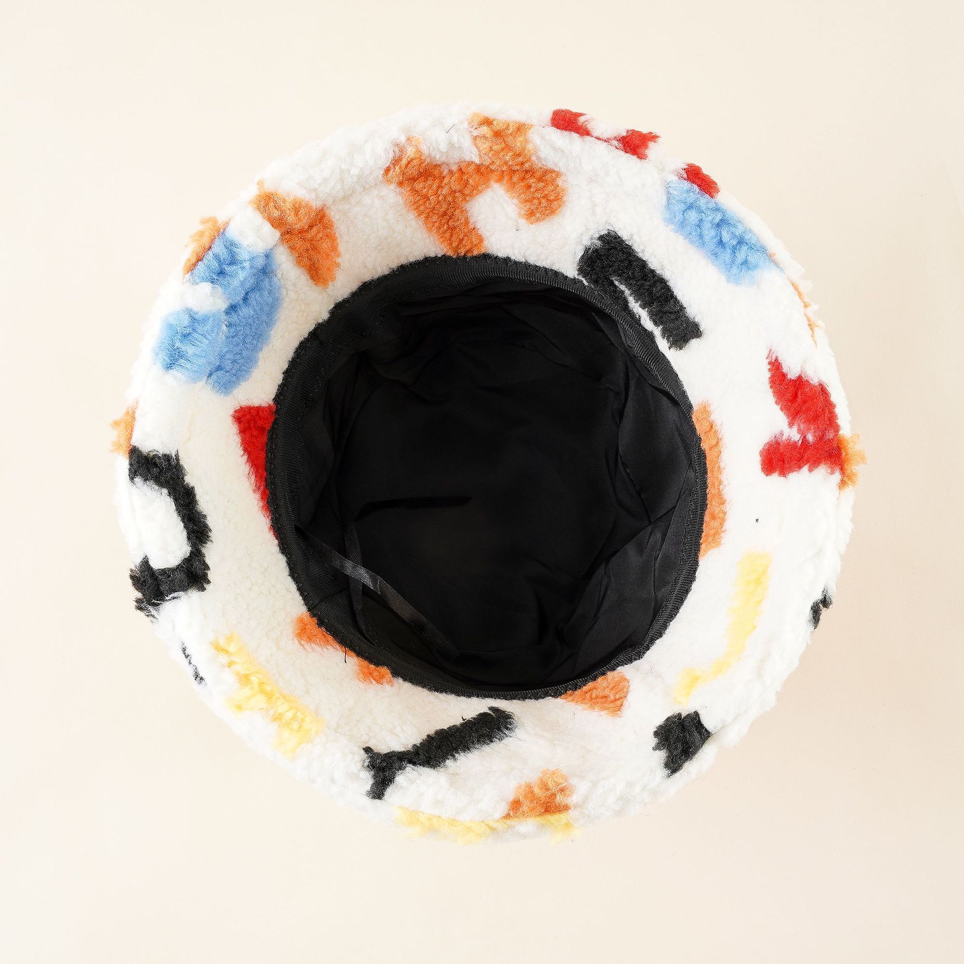 Corea del Sur carta de moda de peluche pescador sombrero femenino Otoño e Invierno cielo estilo occidental calle tiro engrosada carta caliente cuenca sombrero marea