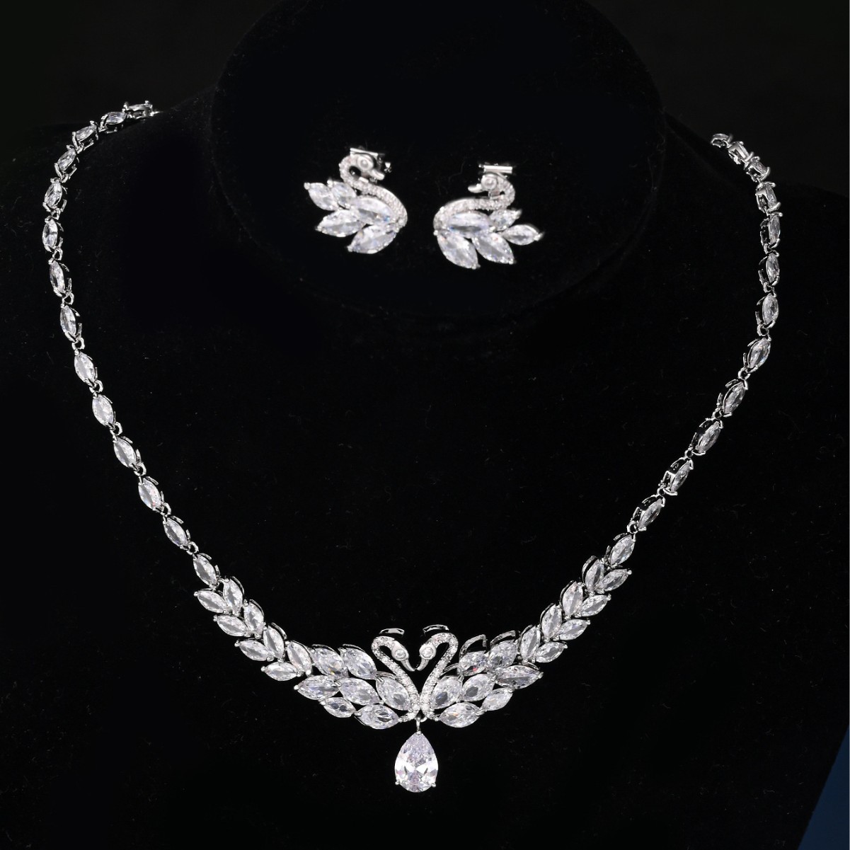 2023新型韓国版ジルコン白鳥花嫁ネックレスイヤリングセットウェディングドレスアクセサリーイヤリングセット