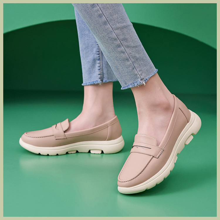 B888-12025 Spring Winter New Large Size Casual Fashion Non-Slip Soft Sole Mom Shoes For Women_voghion.com