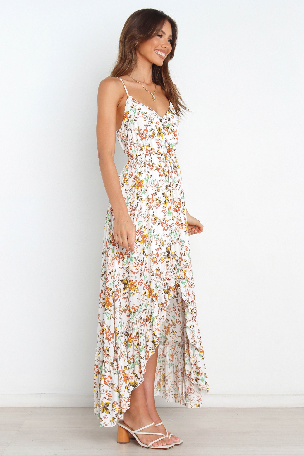 vestido floral sin espalda con dobladillo irregular y escote en V con tirantes NSJRM131527