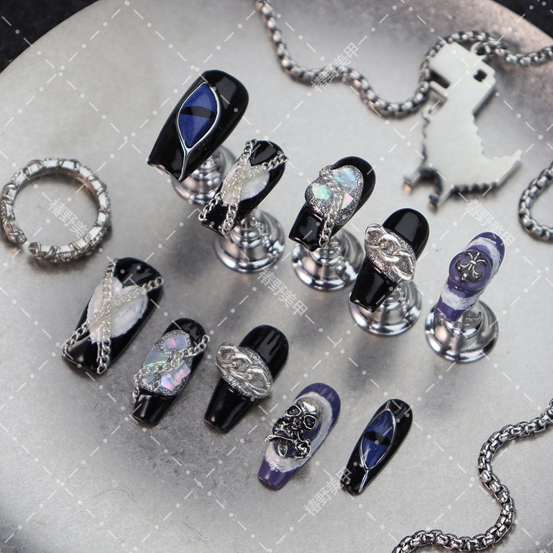 Hot-Selling European and American Handmade Wearable Nails, Dark Style with Chain Metal Punk Feel, Women's Nail Art, Wearable Nail Pieces