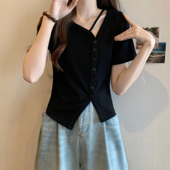 黒いvネック半袖デザイン感tシャツ女性の夏の大きいサイズの太ったmmの独特なブラウスはやせている不規則な短い上着を見せます。