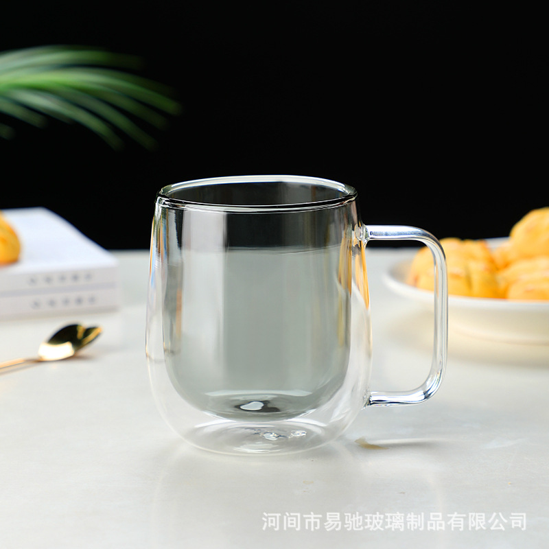 Taza de vidrio transparente de doble capa Taza de vidrio con borosilicato Taza de café transparente de color Taza de leche doméstica al por mayor
