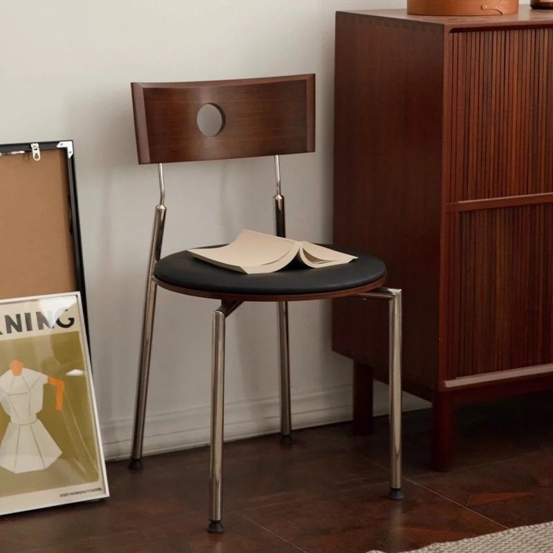 Second-Hand Dining Chairs for Home Use, Nordic Internet Celebrity Berg Designer, Simple High-End French Retro Solid Wood Dining Table and Chairs