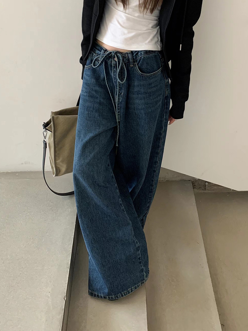 名誉一新製品2024春の怠惰な風がズボンの子供を引っ張るのはゆったりしています。