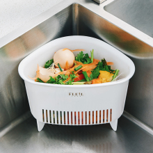 �ձ��M�ڏN��ˮ������Ͱˮ������ʣ�˼�����ܿ�����t�rˮ�^�V�W