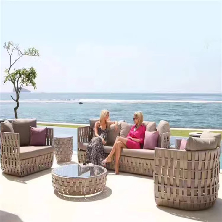 Nórdico al aire libre sofá de caña ocio jardín clubhouse muebles villa balcón impermeable triple silla de caña combinación de sofá
