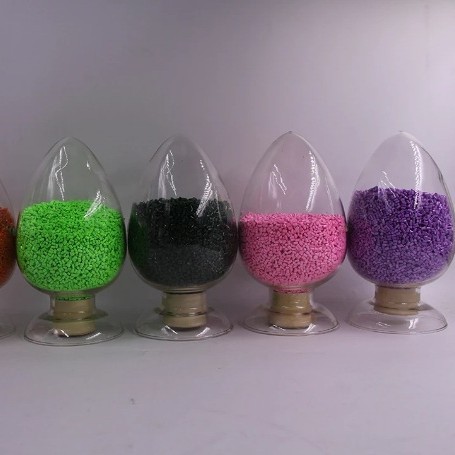 PET涤纶色母粒  纤维母粒 涤纶长纤 短纤 地毯 片材等应用