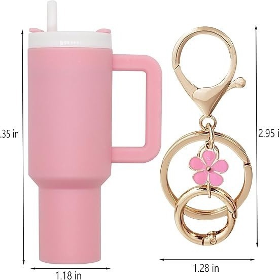 Nuevo producto transfronterizo Mini Stanley Llavero de Stanley Plum Blossom, flores, accesorios de encanto exclusivos