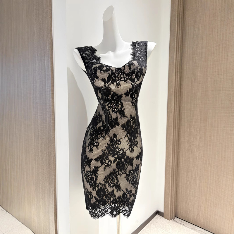 New Style Light Luxury High-end Black Lace Sexy Tight V-Neck Celebrity Hip dress
