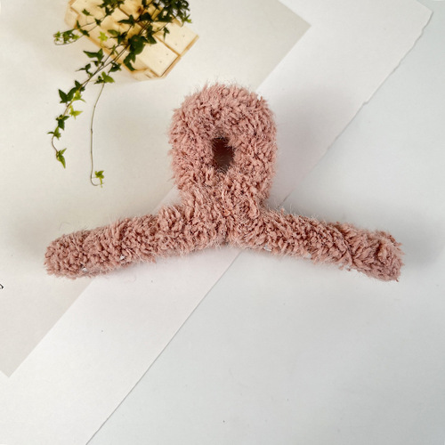 Winter and Autumn Fleece Cross Hair Clips Large Female Influencer Hair Accessories Shark Clips Hairpins for Nape