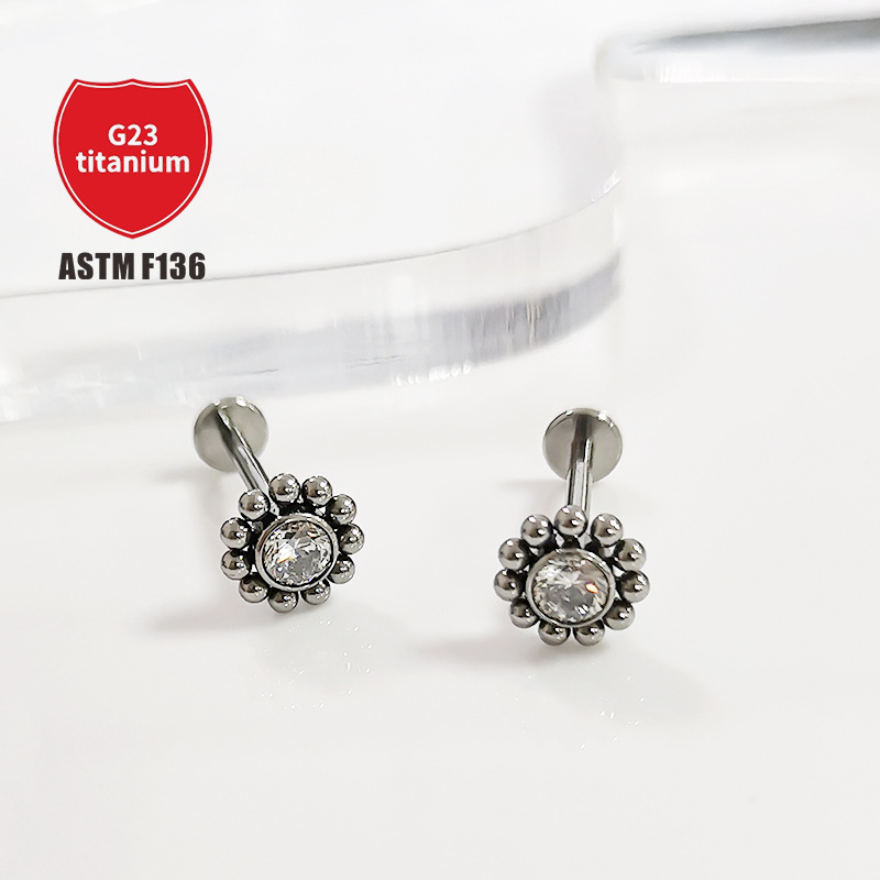 Pointed titanium steel lip stud product view