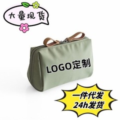 韓国の口の赤いバッグの化粧バッグはシンプルで精巧です。